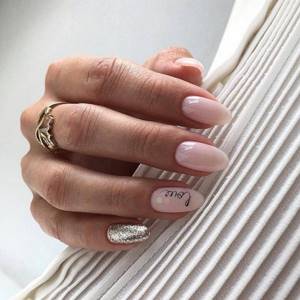 Current photo ideas for gel polish manicure: new items and trends for the 2022-2023 season