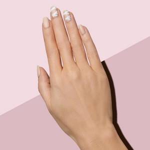 beige manicure