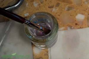 How to wash brushes after gel polish