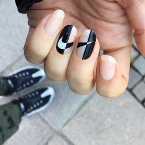 black-and-white-contrast-nails