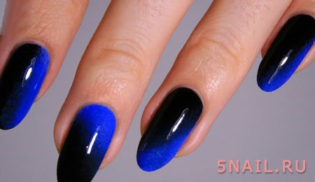 black and blue gradient on nails