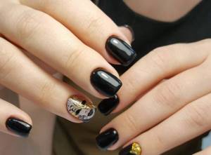 Black liquid stones on nails