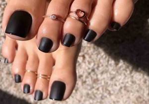 black pedicure french