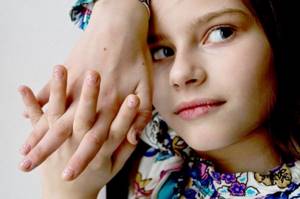 Children&#39;s manicure and pedicure: how to combine beauty and safety?