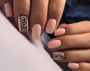 Nail design black and pink