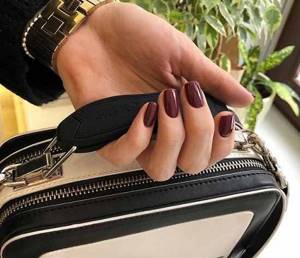 Elegant burgundy manicure
