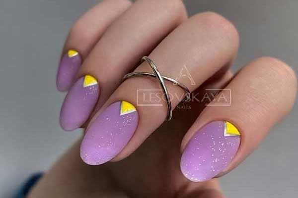 Purple manicure with photo design