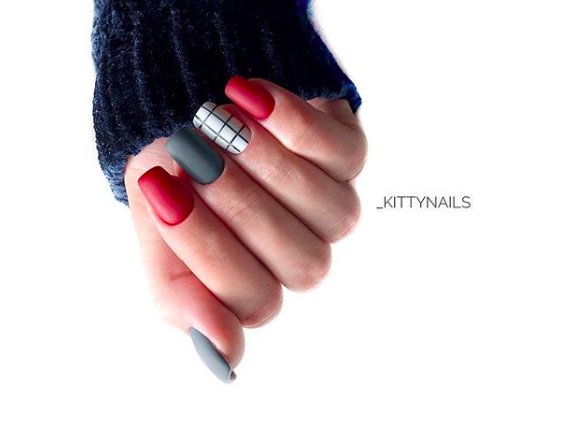 Photo - checkered nails (new)