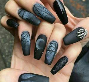 Gothic manicure for long nails