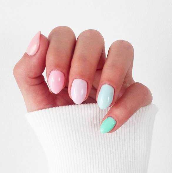 pastel gradient on nails