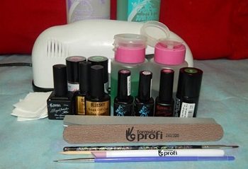 Tools and materials for manicure with gel polish