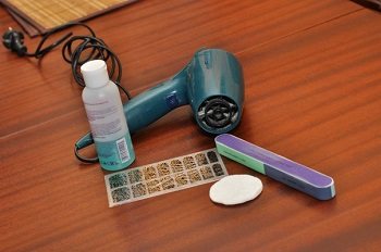 Tools and materials for applying thermal film to nails