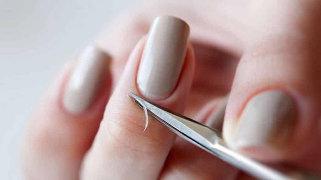 how to cut cuticle