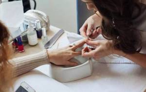 How to properly perform a finishing manicure: step-by-step instructions, features and tips