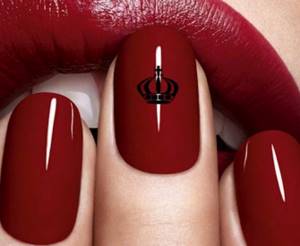 &#39;The classic combination of black and red can be used to create a manicure 