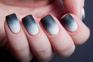 Contrasting ombre on nails - photo