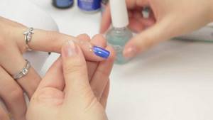 correction of gel polish at home