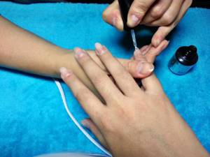 French gel nail correction