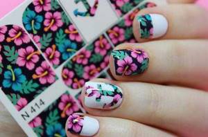 Красивое оформление ногтей наклейками с Алиэкспресс