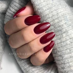 Beautiful burgundy manicure - best design ideas photo No. 48