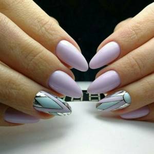A beautiful lavender color in a manicure with a geometric pattern and sparkles.