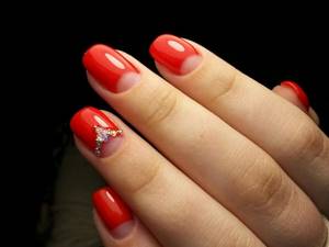 Red moon manicure