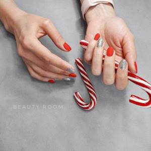 Red manicure 2021-2022: (300 photos of the best designs)