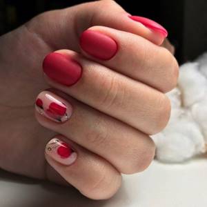 Red manicure for short nails 2021