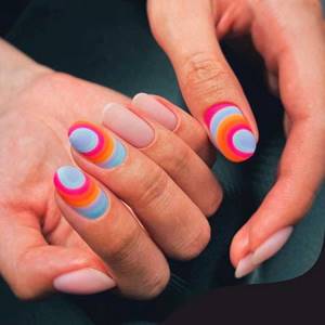 Summer manicure with a pattern