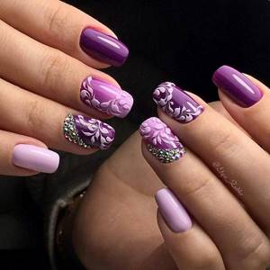 Lilac manicure for different nail lengths