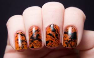 Halloween manicure