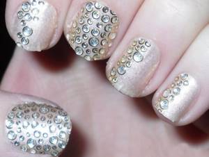 Manicure for short nails with rhinestones