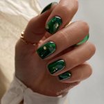 Manicure for short nails - the leading 15 trends for autumn-winter 2022-2023