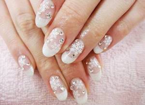 Manicure for New Year 2017 - snowflakes