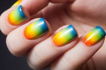 Manicure with color transitions