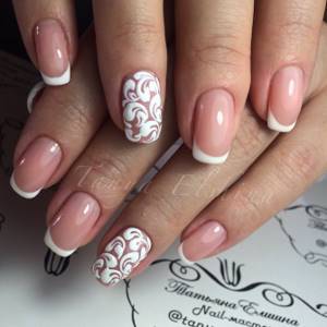 Manicure with a pattern on the ring finger: the best ideas and decoration options?