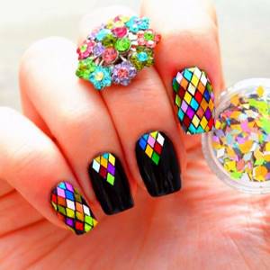 manicure with diamonds