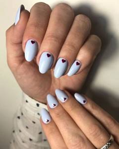 manicure with hearts