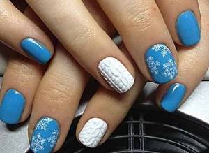 Sweater manicure