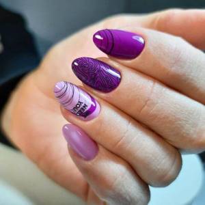 Manicure in purple tones