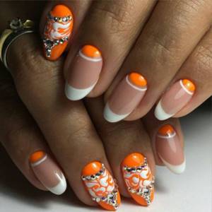 Orange manicure