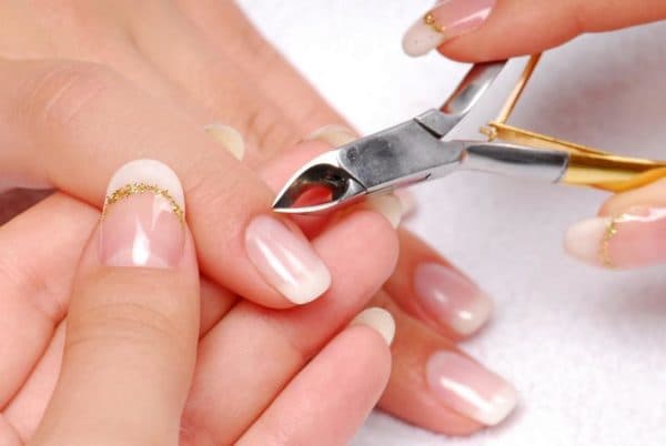 Manicure cuticle remover