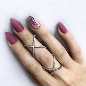 Matte manicure 2022: trends in nail design photo No119