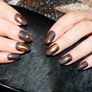 matte manicure with gold