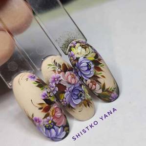 Brush painting on nails