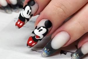 Mickey Mouse on nails. Design, photos, drawings 