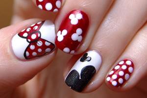 Mickey Mouse on nails. Design, photos, drawings 