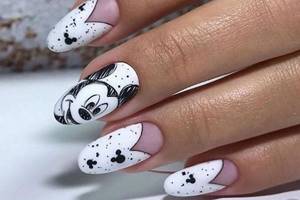 Mickey Mouse on nails. Design, photos, drawings 