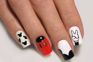 Mickey Mouse on nails. Design, photos, drawings 