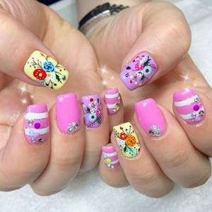 Cute children&#39;s manicure 2022-2023. What do little fashionistas want to see on their nails? 